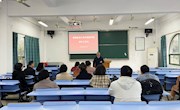 外国语学院召开2022年学生工作会议