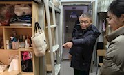 以心迎新送温暖  外国语学院深入走访学生宿舍