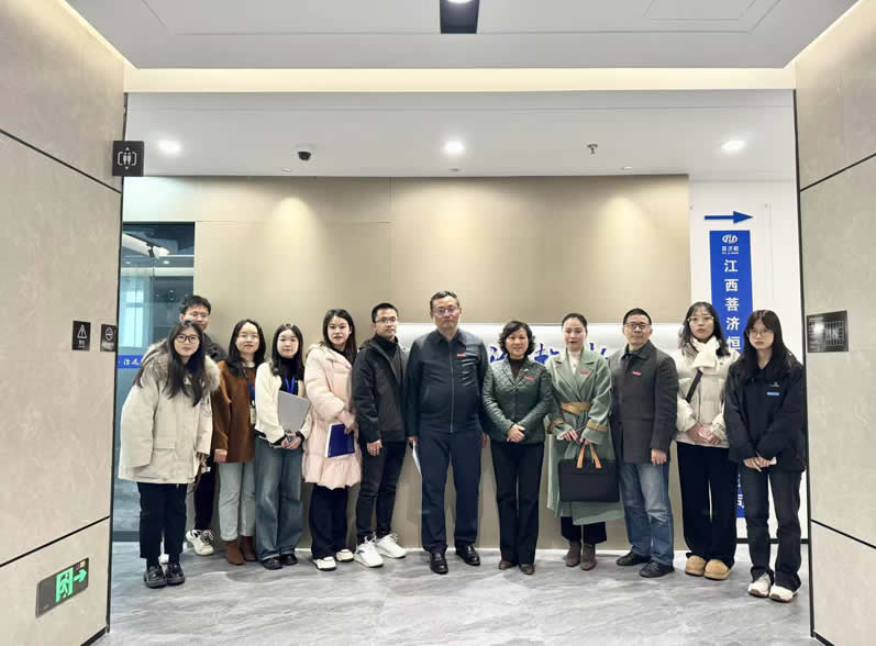 学校党委常委、纪委书记、监察专员洪梅率队开展访企拓岗促就业活动