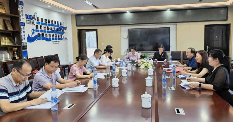 外国语学院召开 2027 版本科人才培养方案修订专题研讨会
